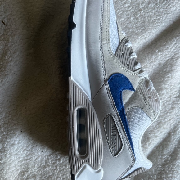 Nike Air Max 90 Brand New In Box Never Tried On - Picture 10 of 10